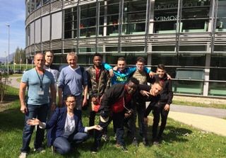 Les Apprentis d'Auteuil en visite d'entreprise chez Somfy à Cluses